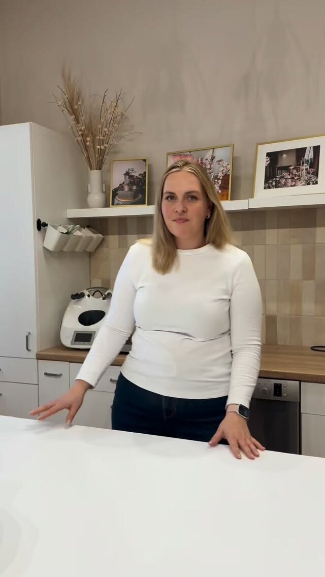 Instagram post from vikicakes.pl. This post is in position 9.