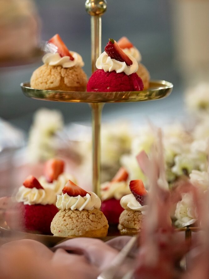 Instagram post from vikicakes.pl. This post is in position 10.