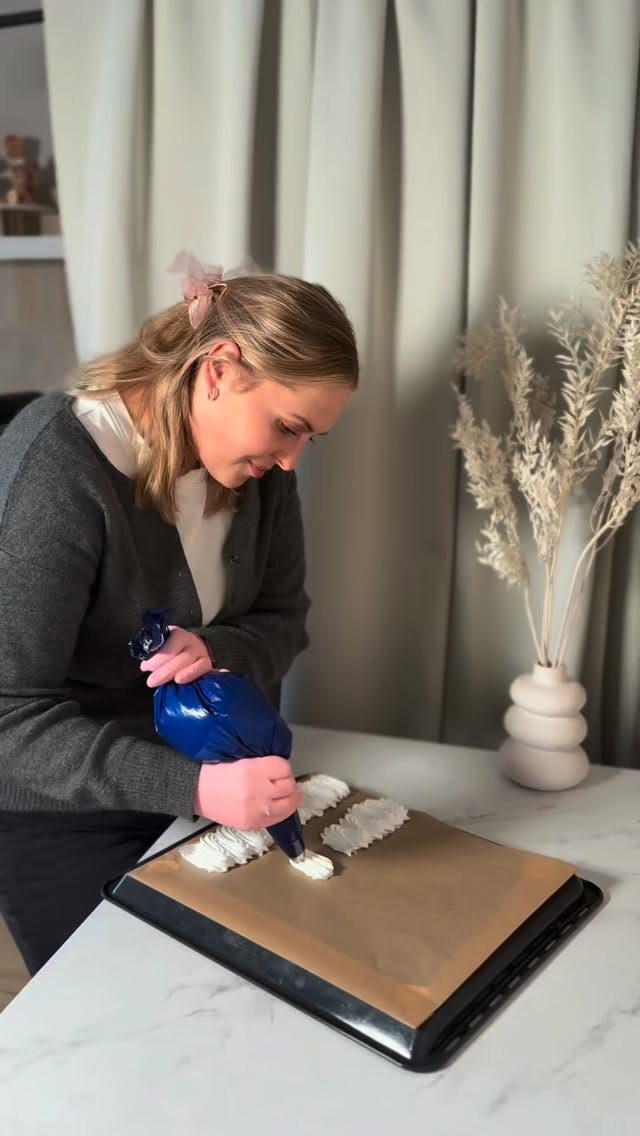 Instagram post from vikicakes.pl. This post is in position 8.