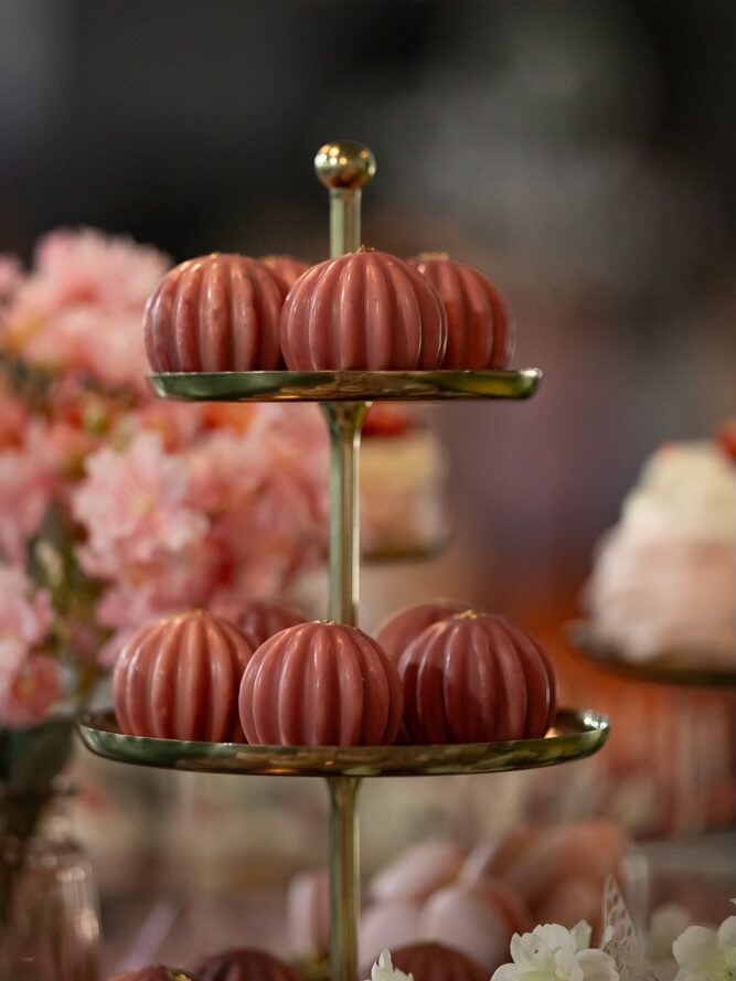 Instagram post from vikicakes.pl. This post is in position 17.