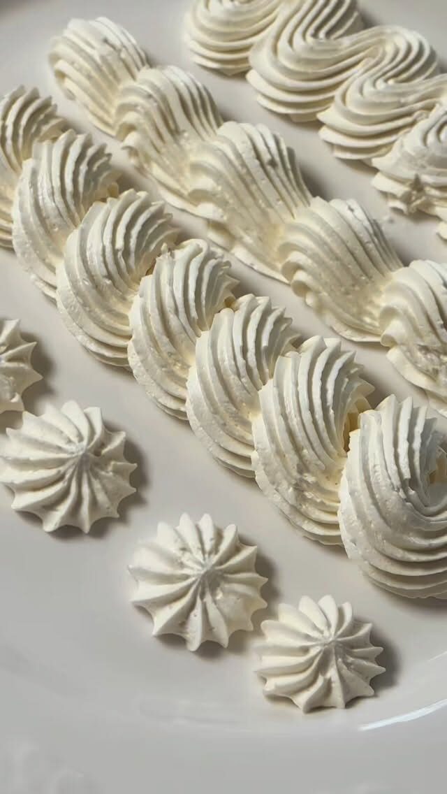 Instagram post from vikicakes.pl. This post is in position 5.